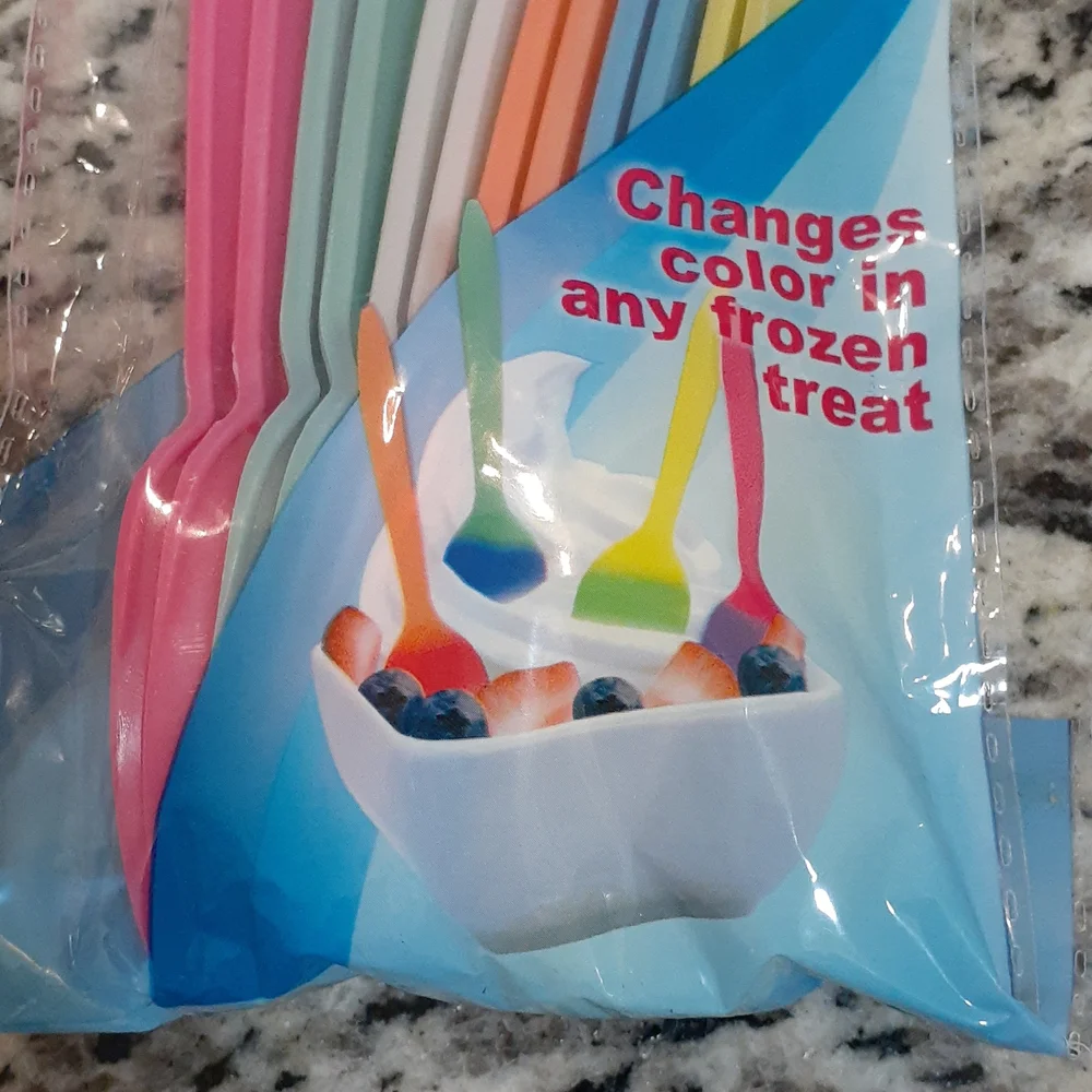 New! Color-Changing Dessert Spoons + Donut Worry Paper Party Napkins Bundle